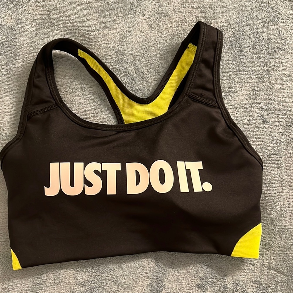 Nike Dri-Fit Sports Bra